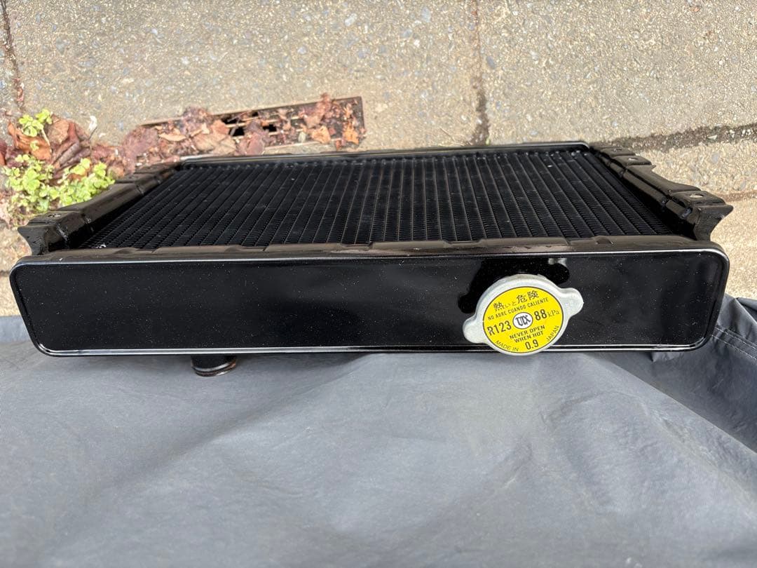 510ブルーバード　純正ラジエーター