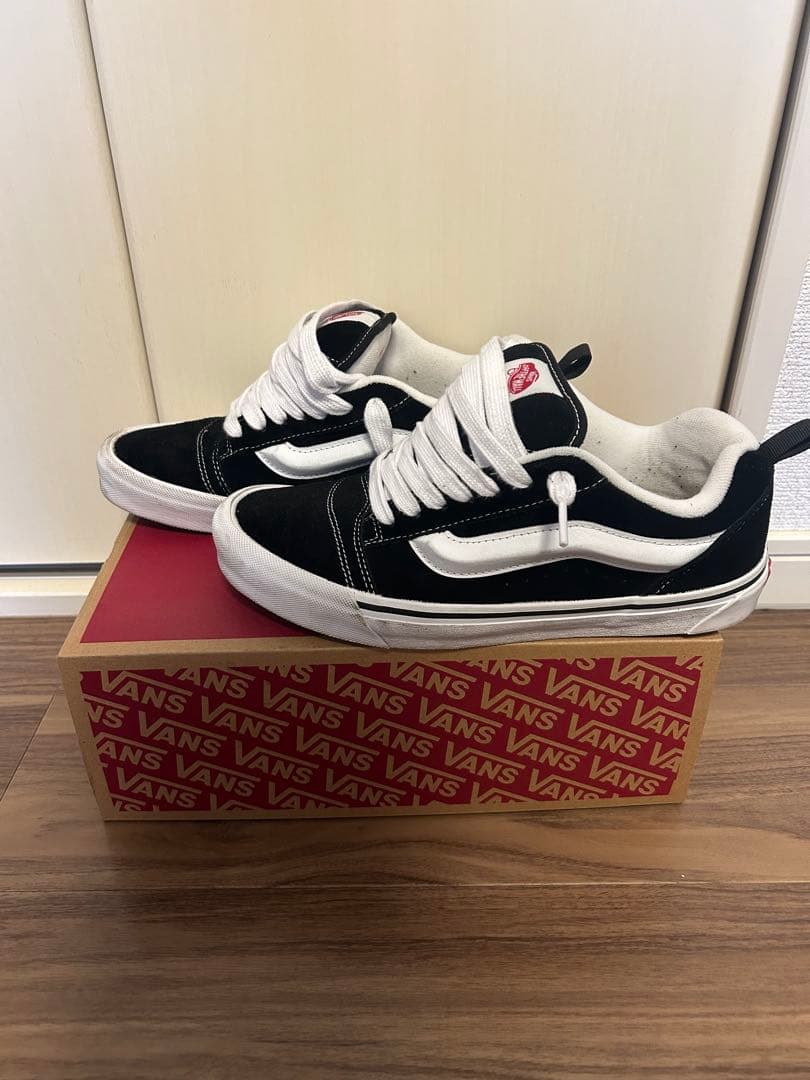 スケートボード Vans Knu Skool Black/True White 11.0
