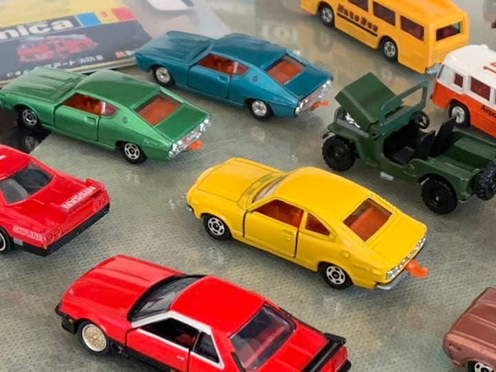 【お値引き検討します】トミカ ミニカー黒箱日本製。