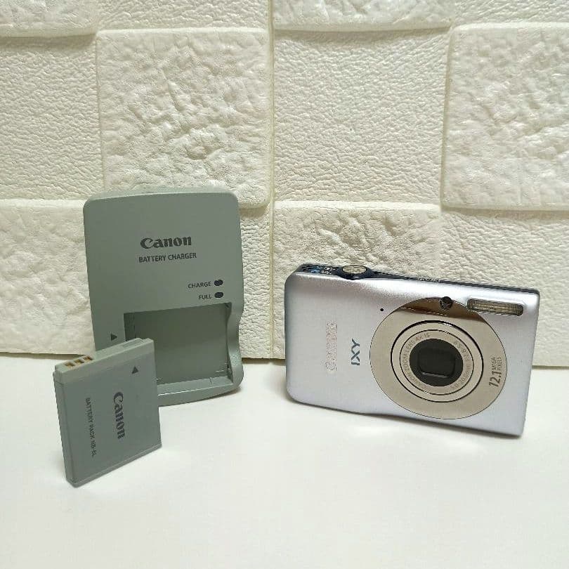 Canon キャノン　IXY200F コンパクトデジタルカメラ　PC1469
