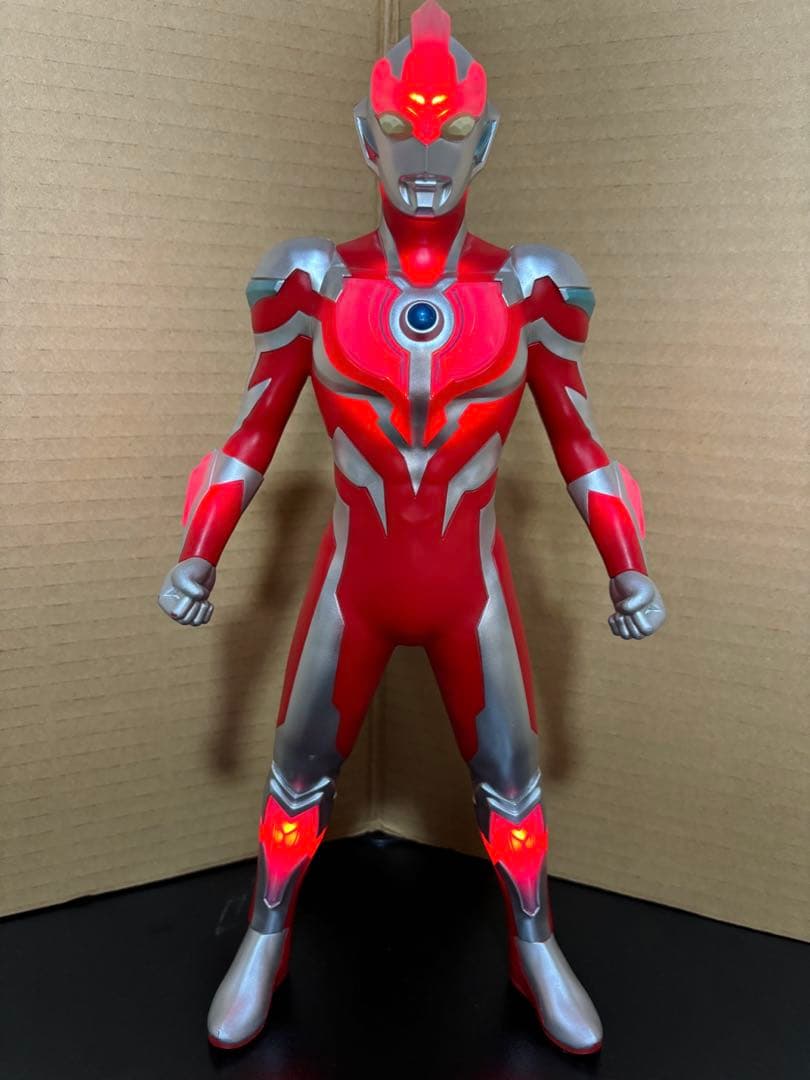 レア！BANDAI 超発光！DXウルトラマンギンガ　必殺技を光と音で！