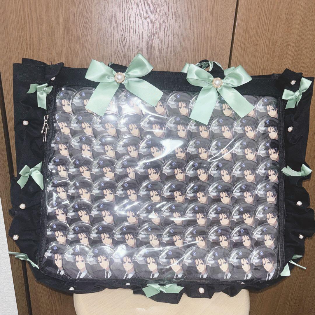 ブルーロック展 潔世一 缶バッジ 痛バッグ