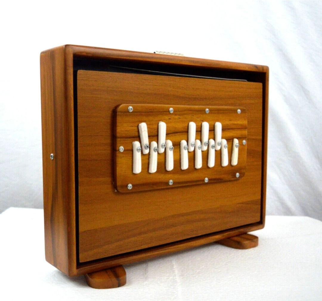 シュルティボックス