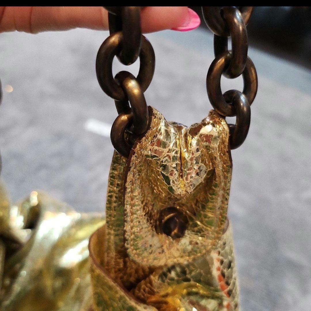 GIVENCHY　ジバンシー　プルート　ゴールドバック　キラキラ　金