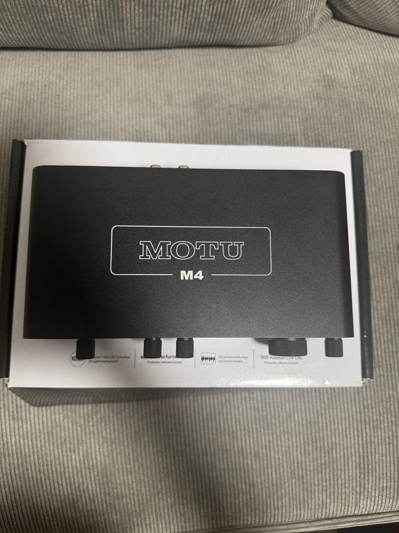 MOTU M4 4in 4out USBオーディオインターフェース