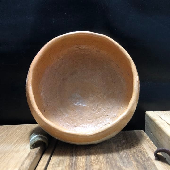 究極の美◼️蔵から丸くてオレンジ色のまるでミカンのようなの抹茶茶碗が出てきました。