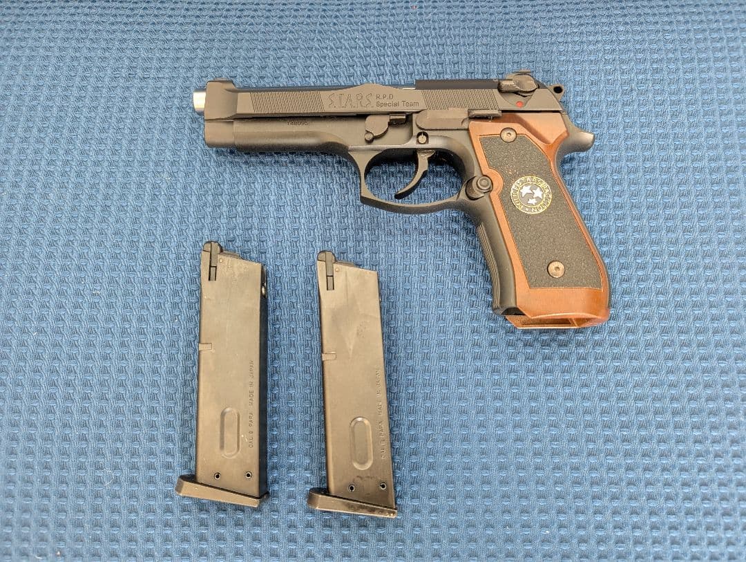 東京マルイ バイオハザード SAMURAI EDGE 予備マガジン付きガスブロ