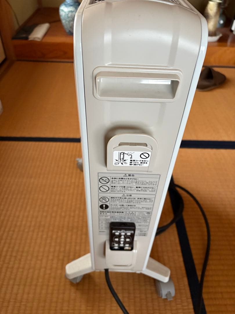 CORONA ノイルヒーター 2024年製　温度調節機能付き　美品