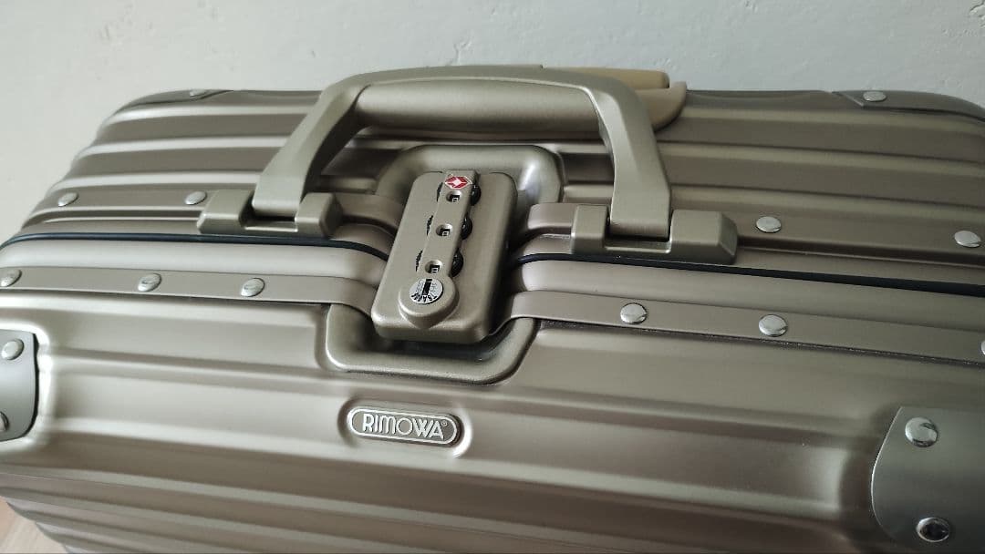 ◎希少◎美品★RIMOWAリモワ★トパーズチタニウムビジネストロリー★2輪TSA