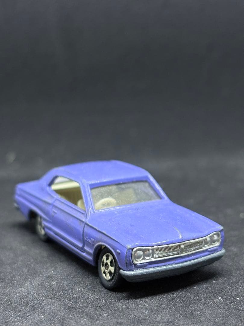 トミカ 日本製 No.21 ニッサン スカイライン HT2000GT 初期カラー