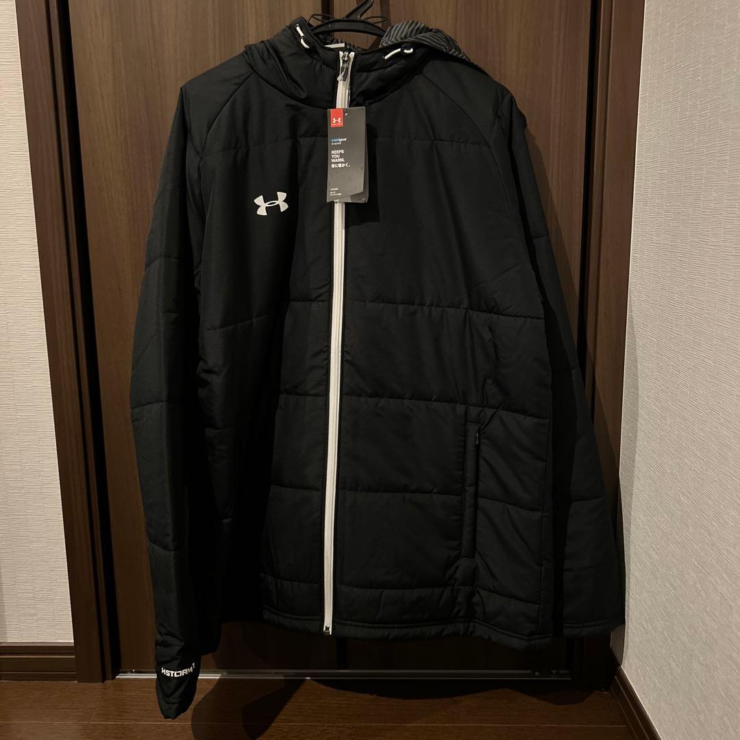 新品未使用アンダーアーマーコールドギア中綿ジャケットスポーツ用防寒アウター　XL