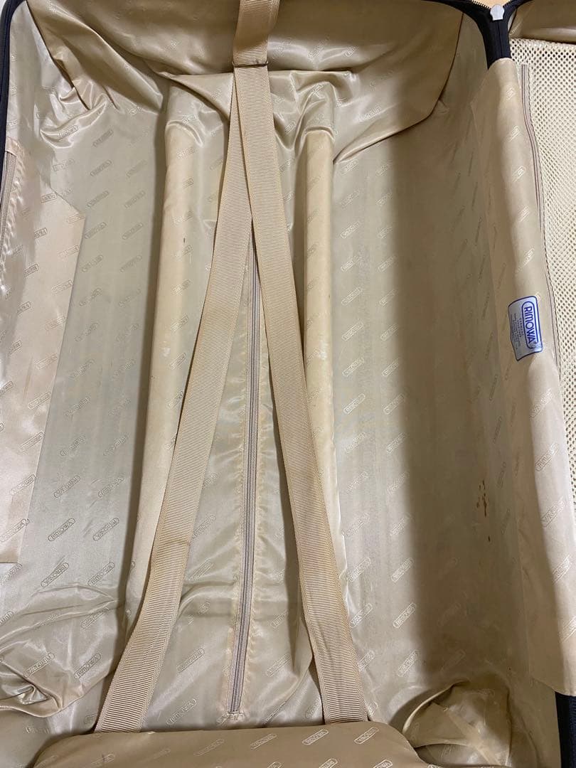 リモワ　サルサデラックス4輪