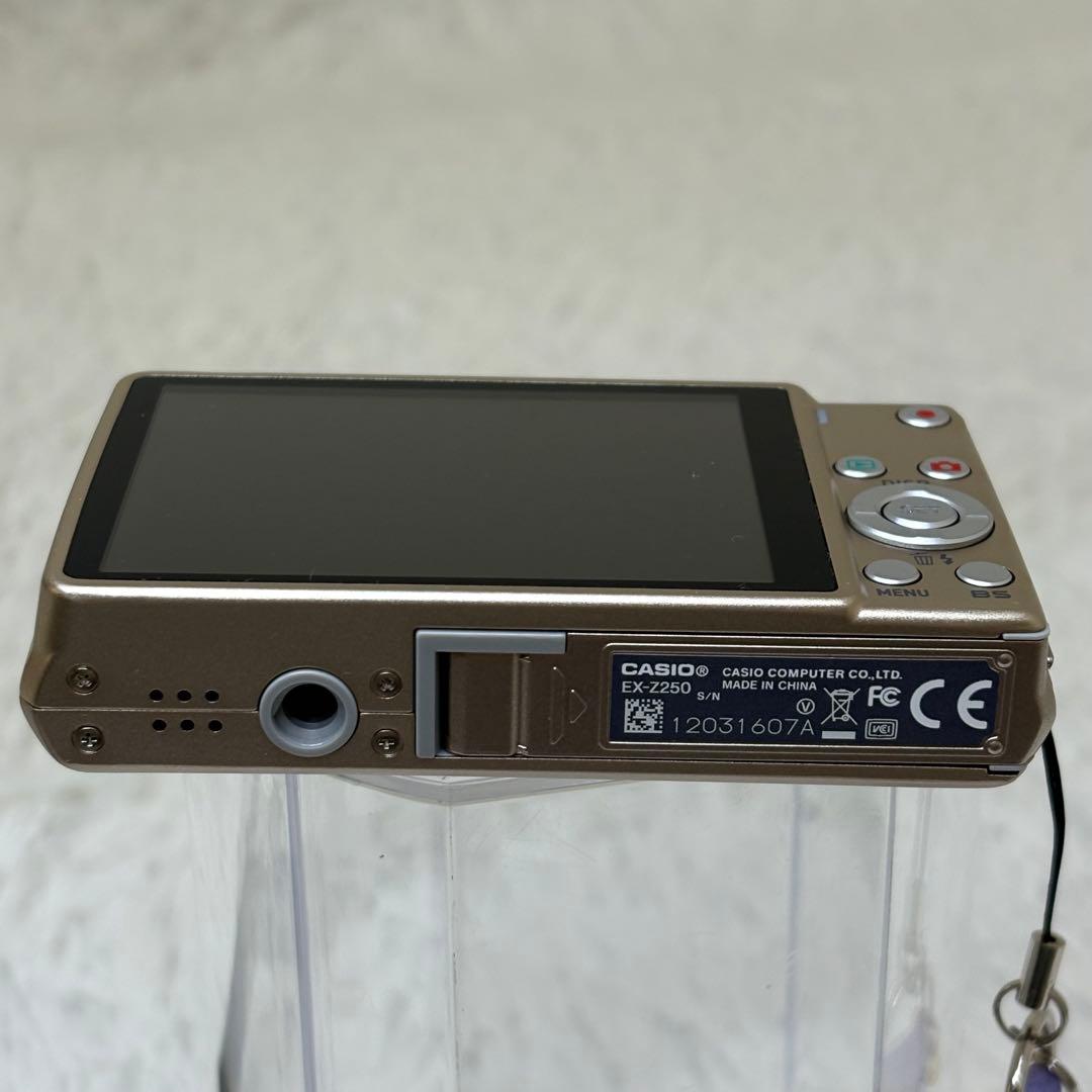 CASIO カメラ　EX-Z250 充電器　説明書　ゴールド コンデジ　動作品
