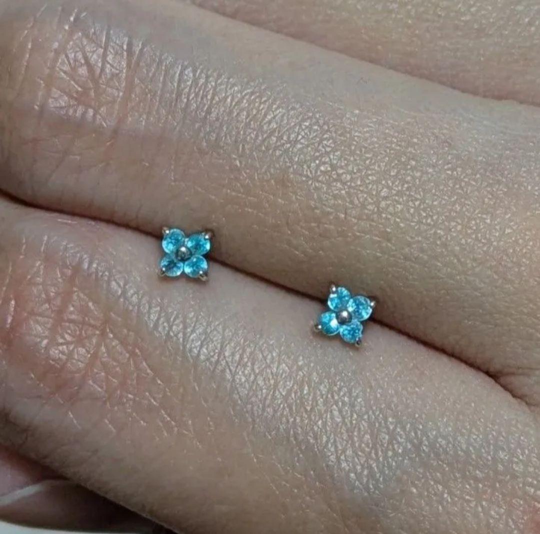 み*ば様 K18WG パライバトルマリン 0.10ct ピアス