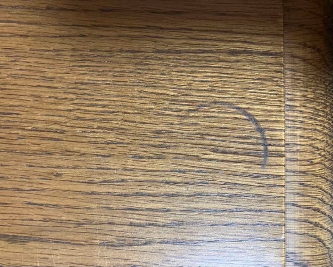 木製彫刻入りキャビネット