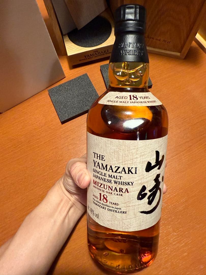 山崎18 年ミズナラ700ml