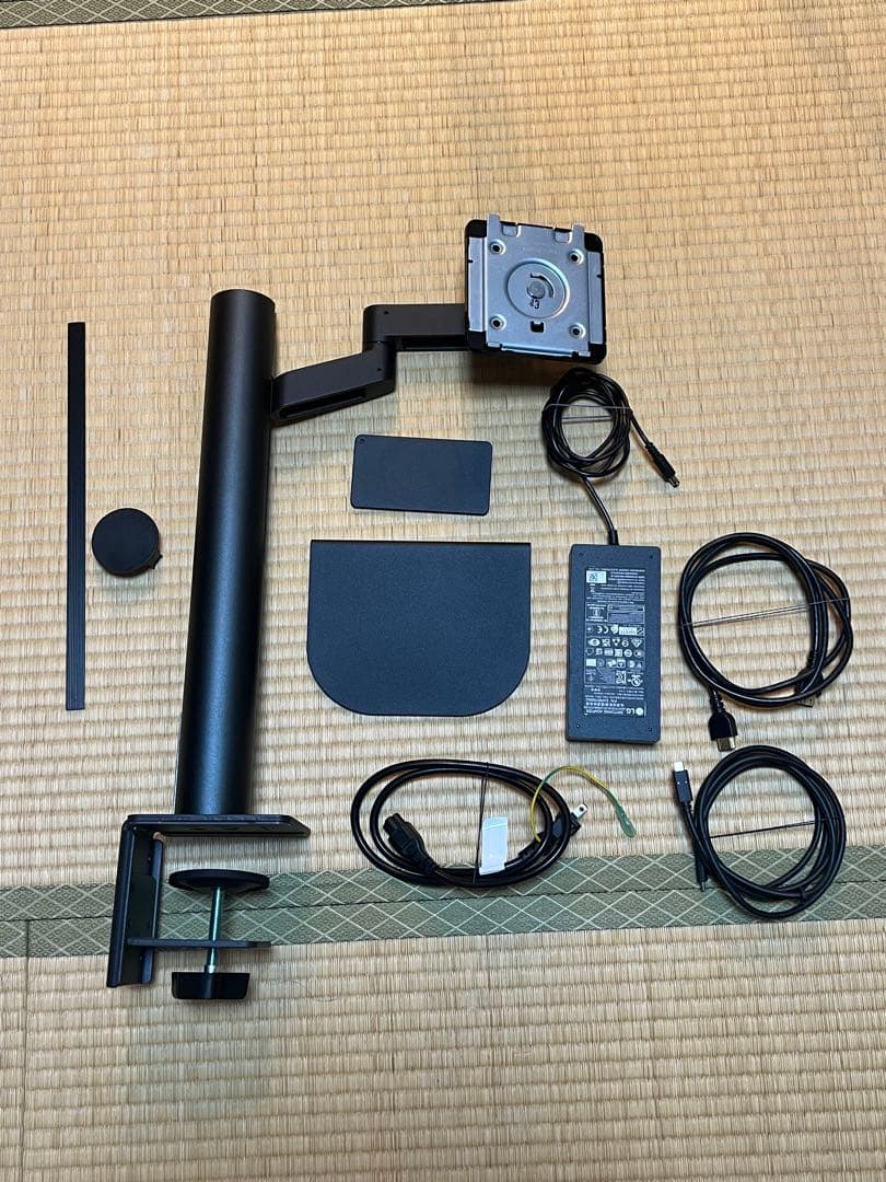 LG エルゴノミクススタンド4Kモニター ディスプレイ 27UN880-B