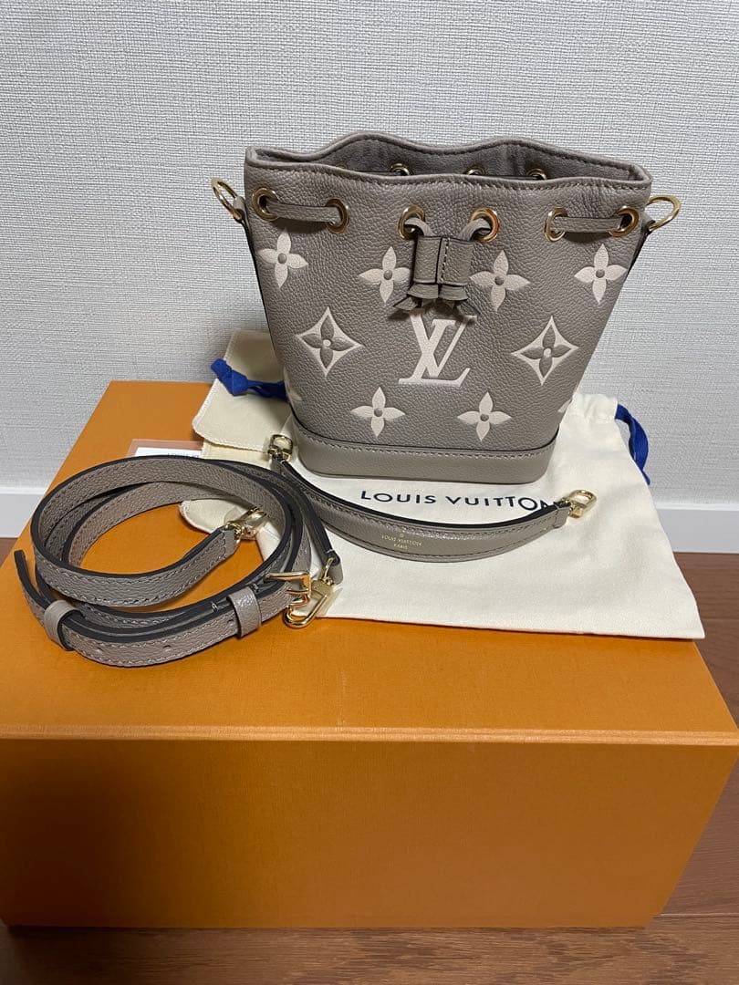 未使用　ルイヴィトン　モノグラム　アンプラント　バイカラー　ナノ　ノエ