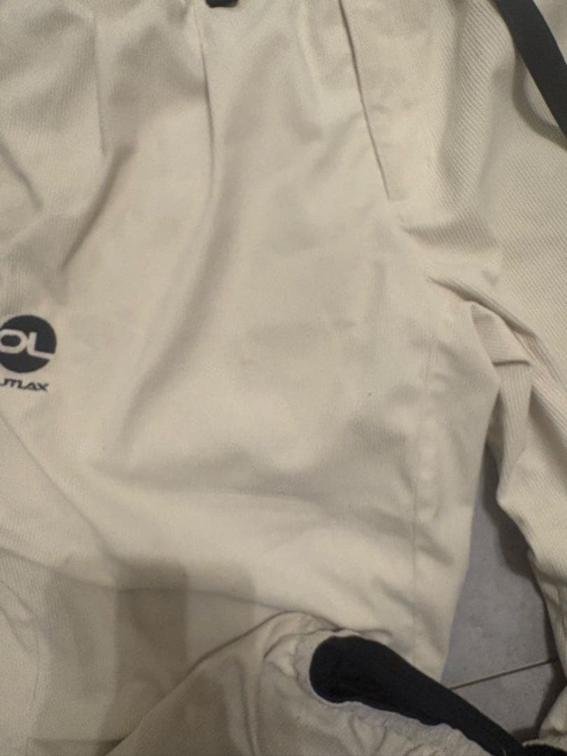 OUTLAX ウェア