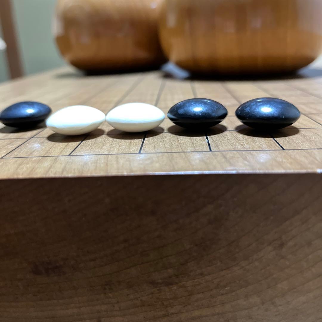 高級囲碁盤 碁石セット 脚付き ヘソ有り　蛤碁石