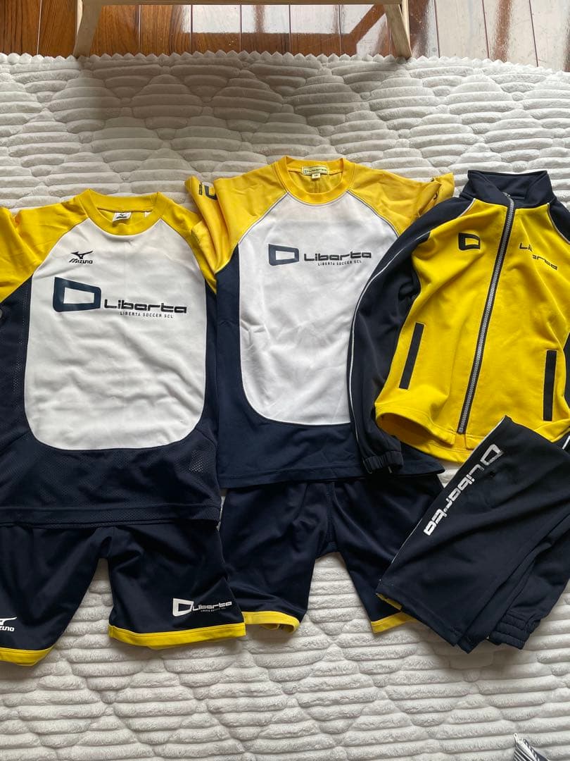 リベルタ130㎝JSサイズユニフォームジャージ上下セット