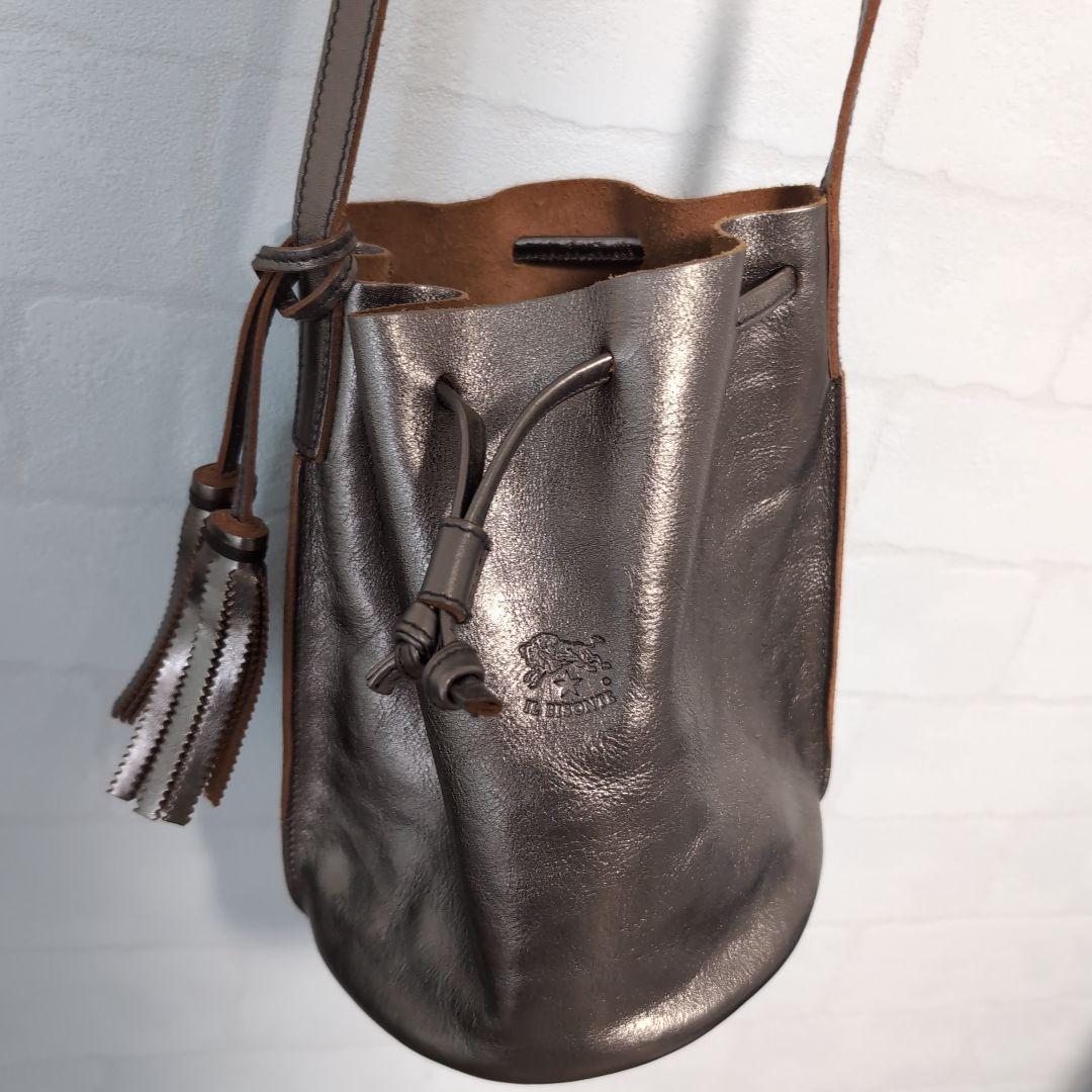 IL BISONTE バケツ型ショルダーバッグ ゴールド