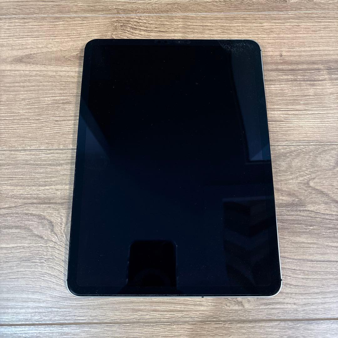 Apple iPad スペースグレー 本体Wi-Fi + Cellularモデル