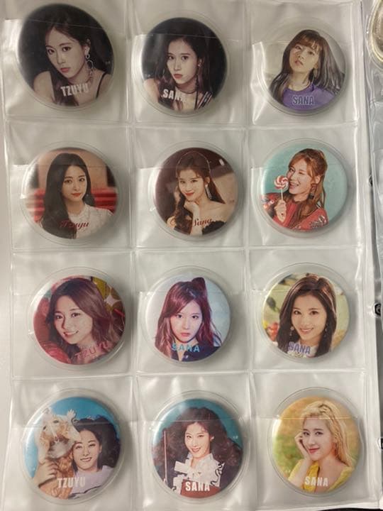 twice サナ，ツウィ(Kcon 全メンバー)缶バッジ