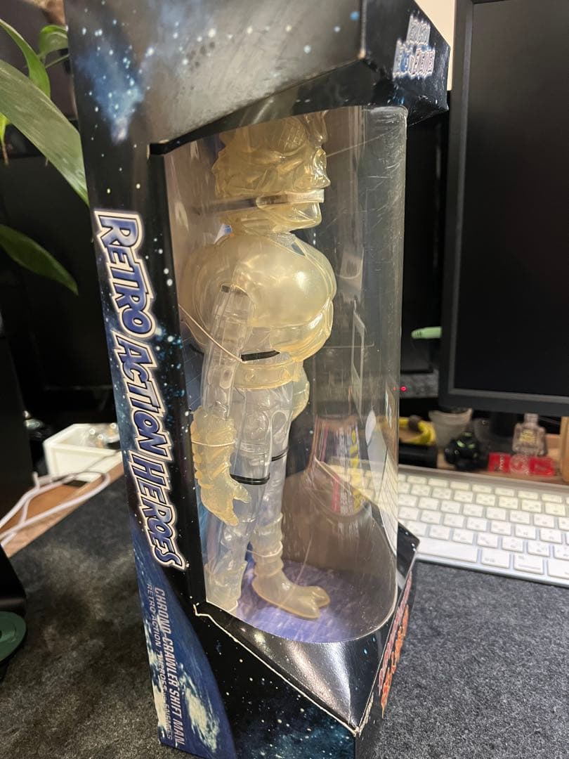 Retro Action Heroes vs Enemies 怪人蜂男　限定品