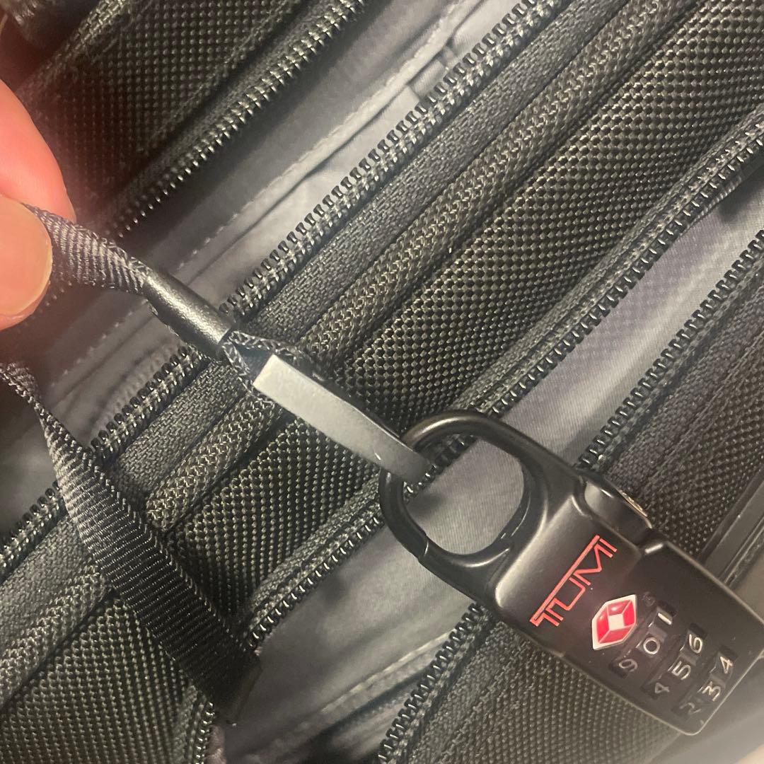 TUMI キャリーケース 4輪 26627D2 アルファ2 拡張可 2泊