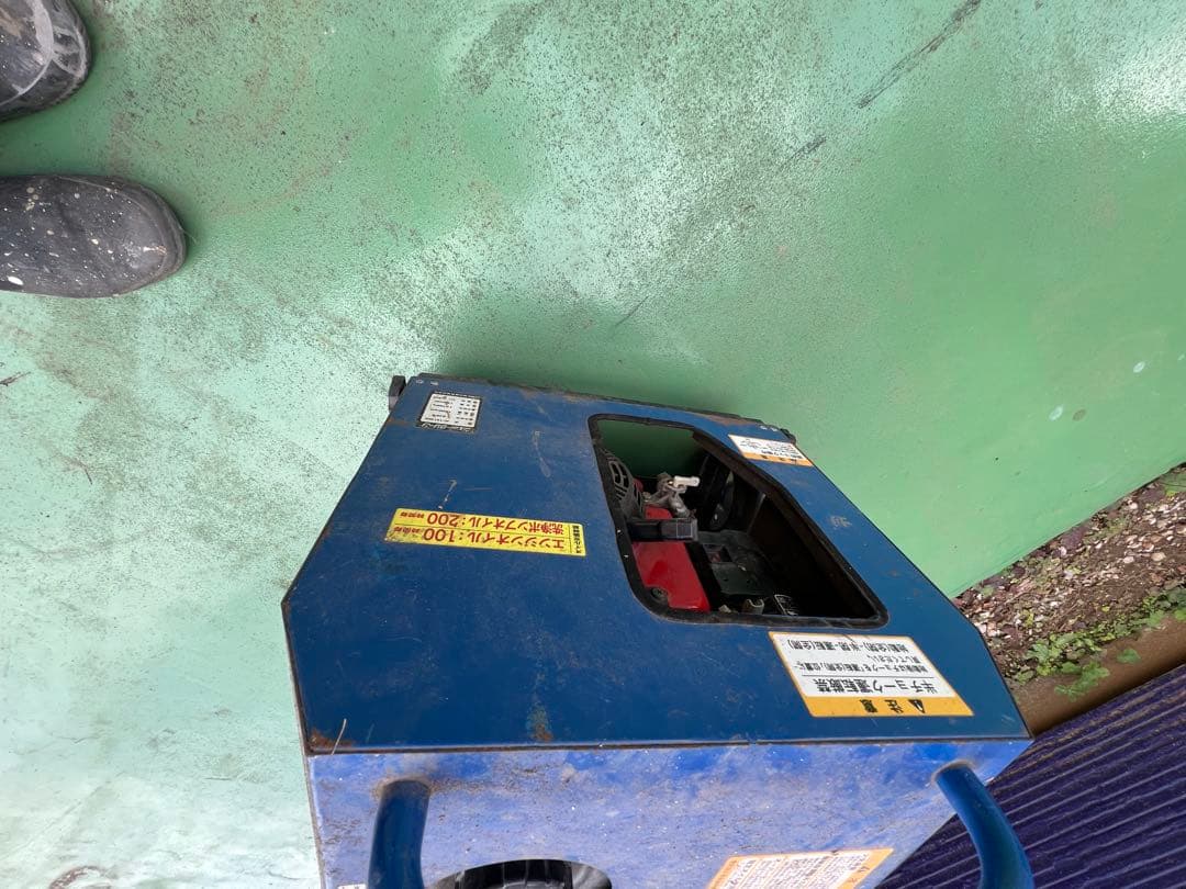 高圧洗浄機 エンジン駆動 コンパクト 青