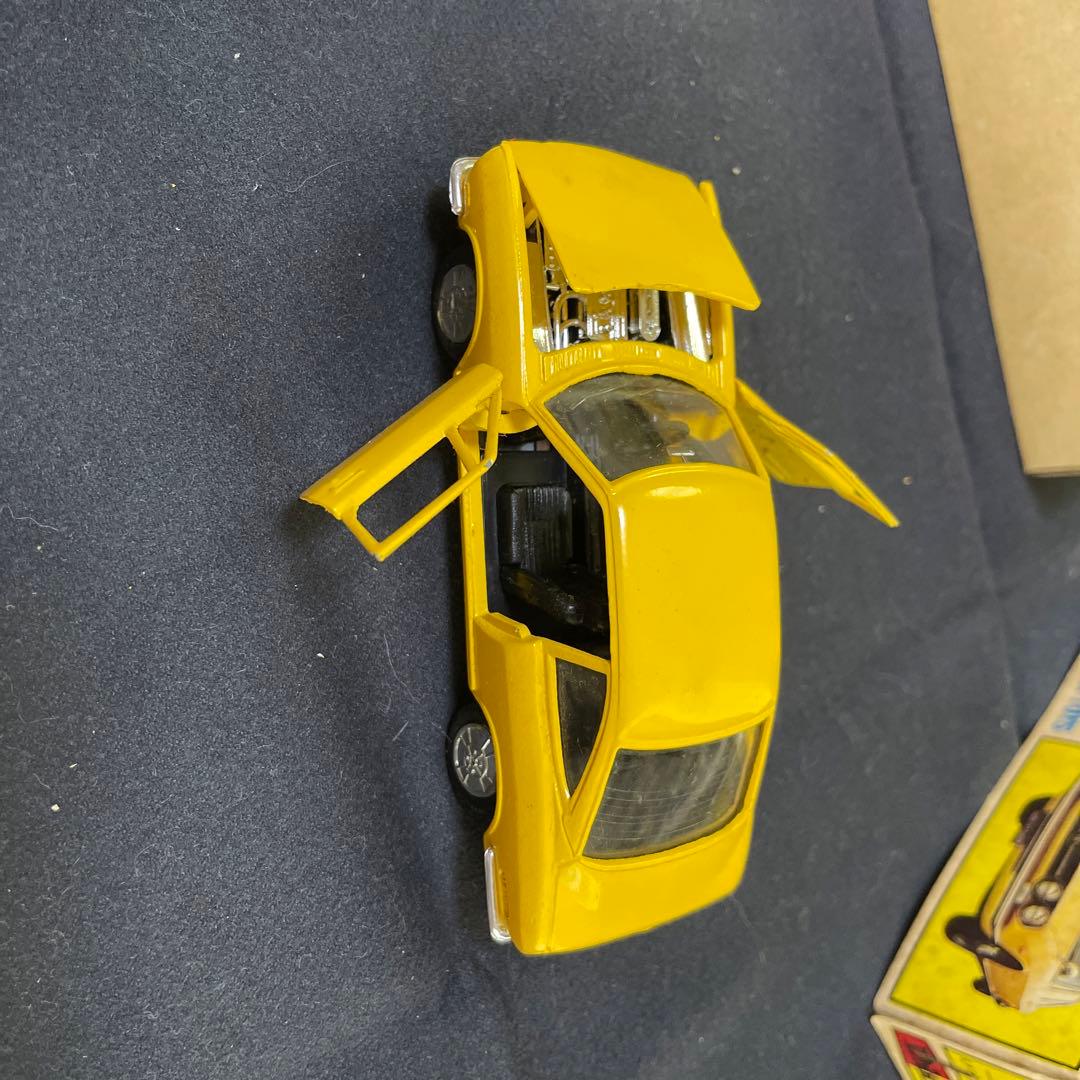 ミニカー　いすゞ117クーペ　YONEZAWA TOYS 日本製