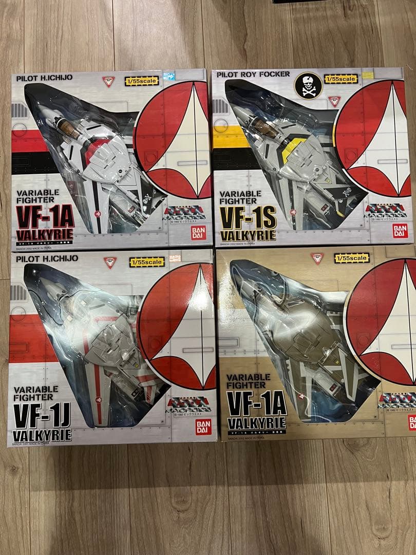 未開封　バルキリー 1/72 スケール 4体セット