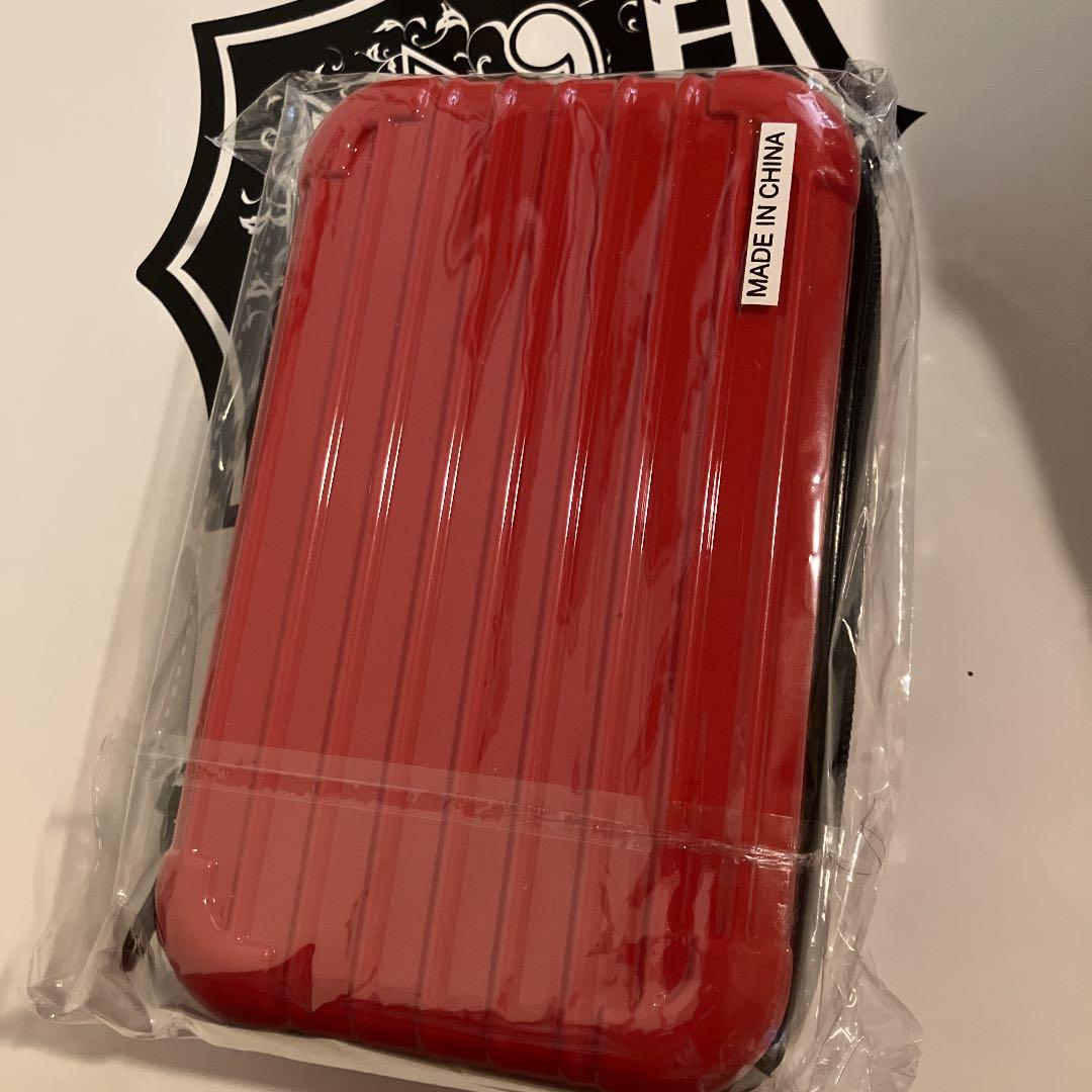 ハードトラベルポーチ　新品未使用　赤　星　ロゴ