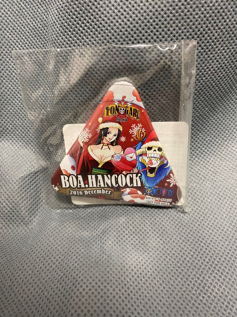 ボア・ハンコック トンガリ缶バッジ ONE PIECE