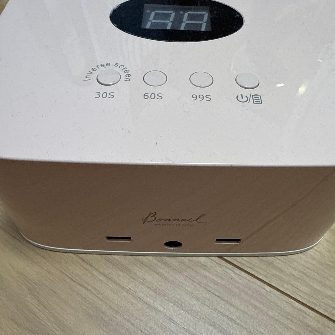 ネイル　LED ライト