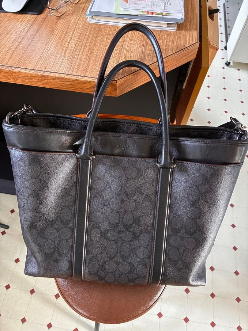 COACH ブラック レザービジネスバッグ