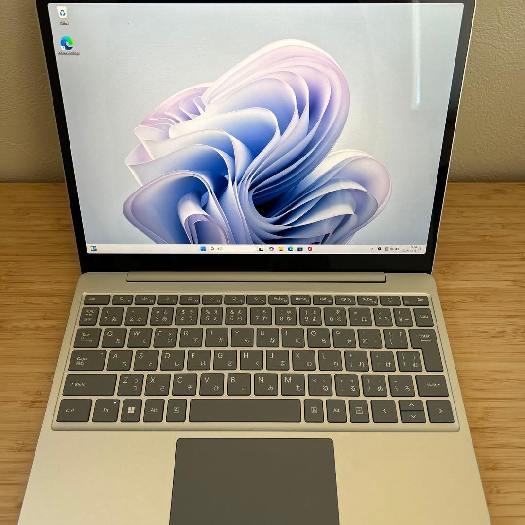 【ほぼ新品】Microsoft Surface Laptop Go 3 プラチナ