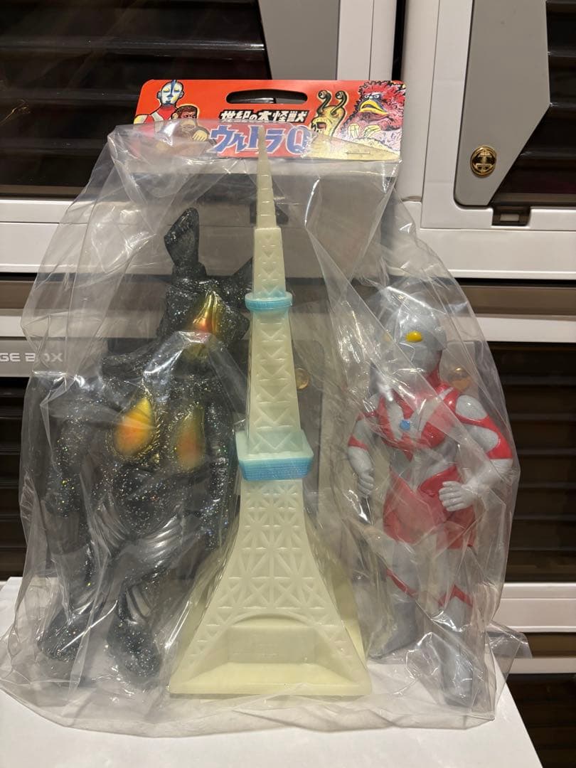 「ウルトラマン対ゼットン」350 ツブラヤストアONLINE限定セット』数量限定