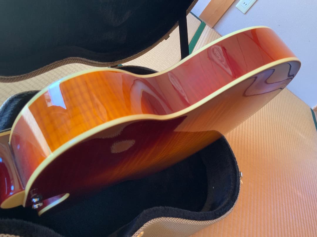 Hagstrom HJ600 サンバースト