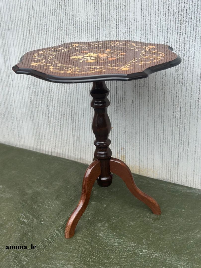【サイドテーブル】イタリア　象嵌細工　花台　飾り台　インテリア◎