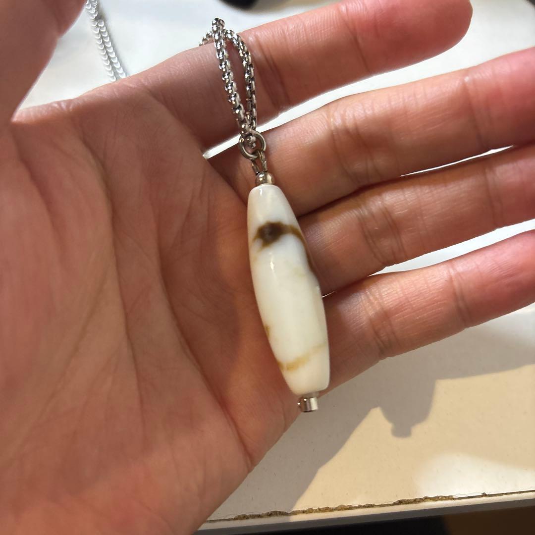 もう天珠が手に入らなくなるかも天珠を一つは持ちたい！綺麗な龍神天珠さま！真っ白！