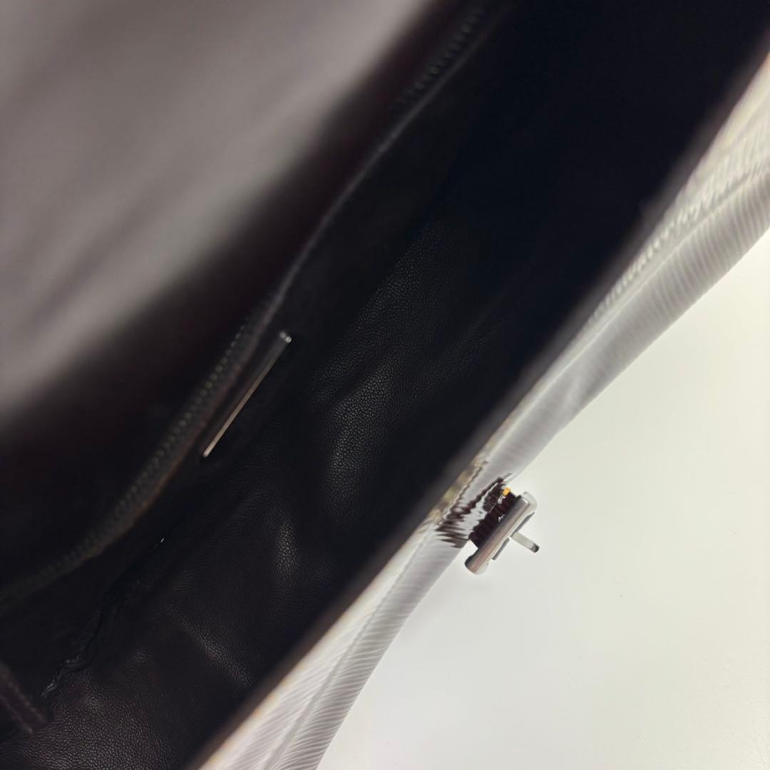 プラダ　PRADA ワンショルダーバッグ　ホーボー　ナイロン　トライアングルロゴ