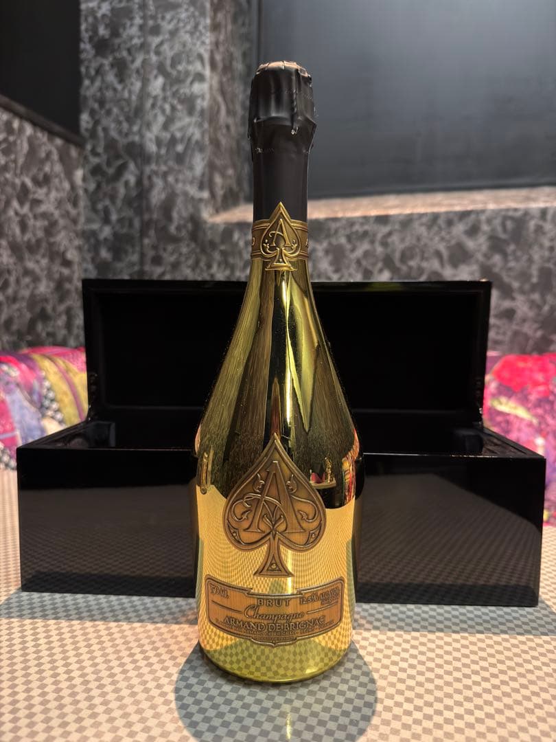 リ*ン様 Armand de Brignac アルマンド シャンパン