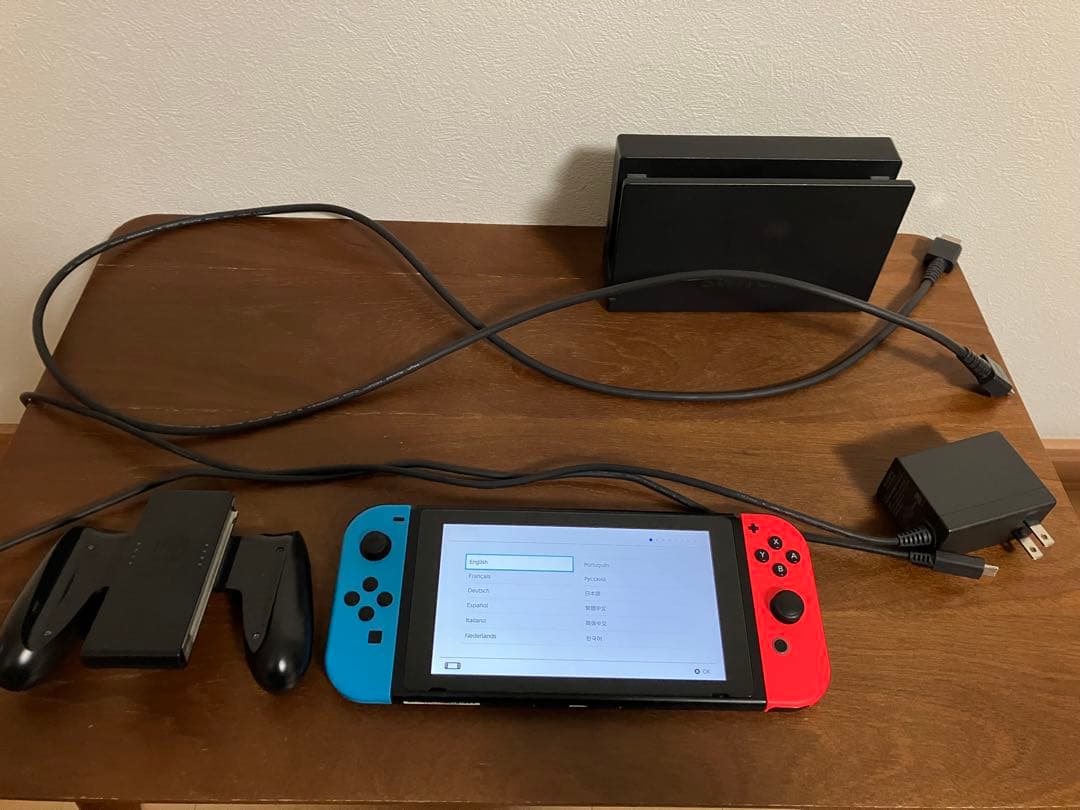 ハ*ム様 Nintendo Switch 本体 ネオンブルー　ネオンレッド