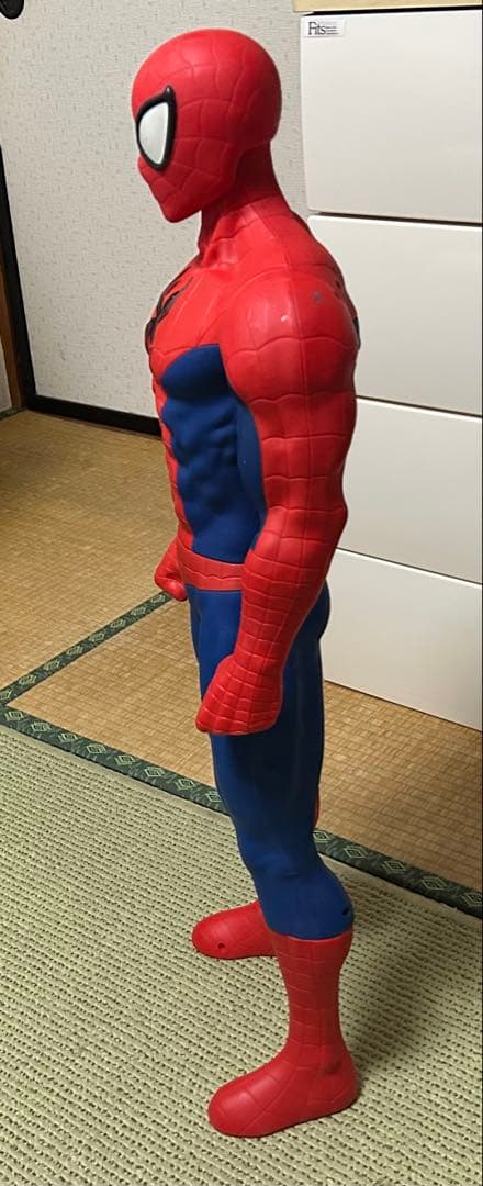３１インチ「タイタン・ジャイアント」 スパイダーマンフィギュア
