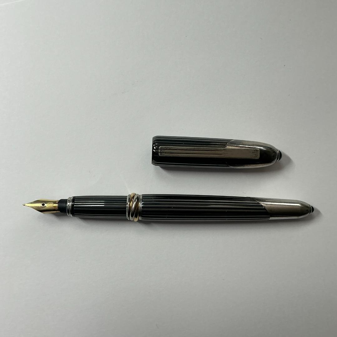 はな Cartierカルティエ　クーガー万年筆　ST130001