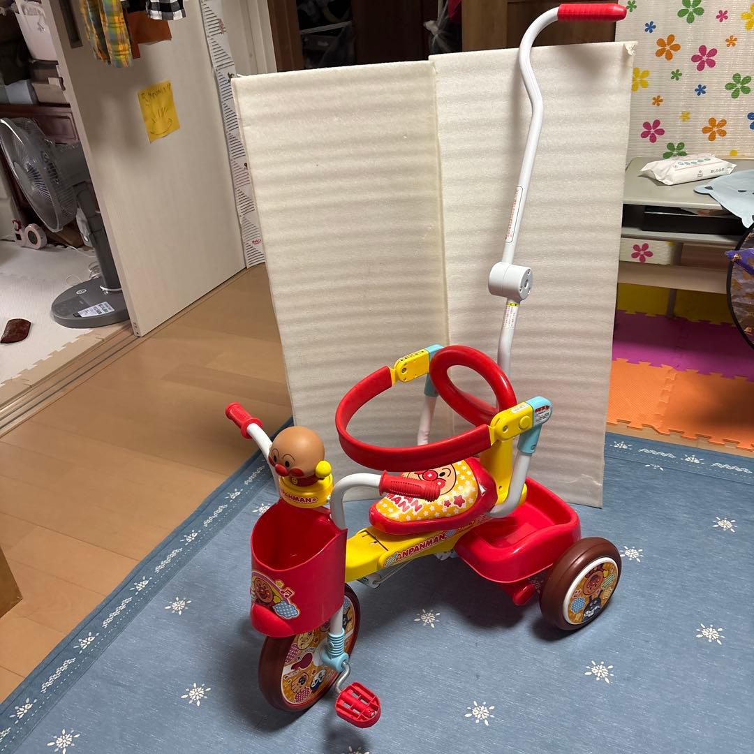 アンパンマン 三輪車 赤　折りたたみ