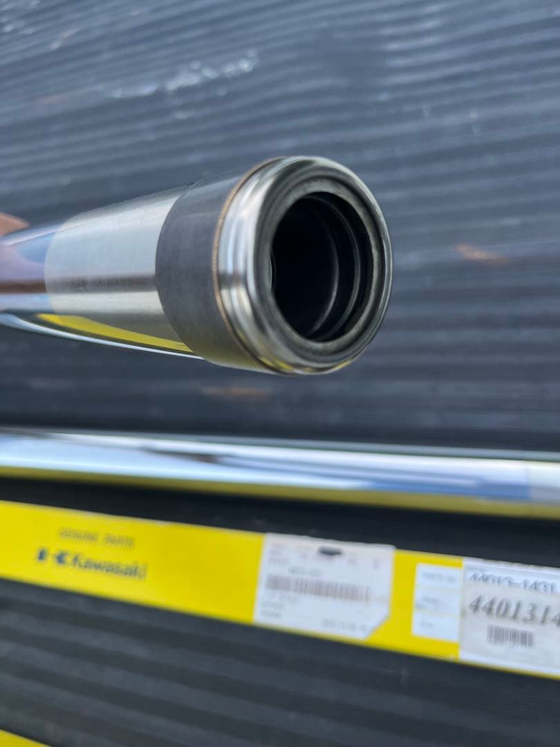 ゼファー400 ゼファーχ 純正フロントフォークインナーチューブφ39