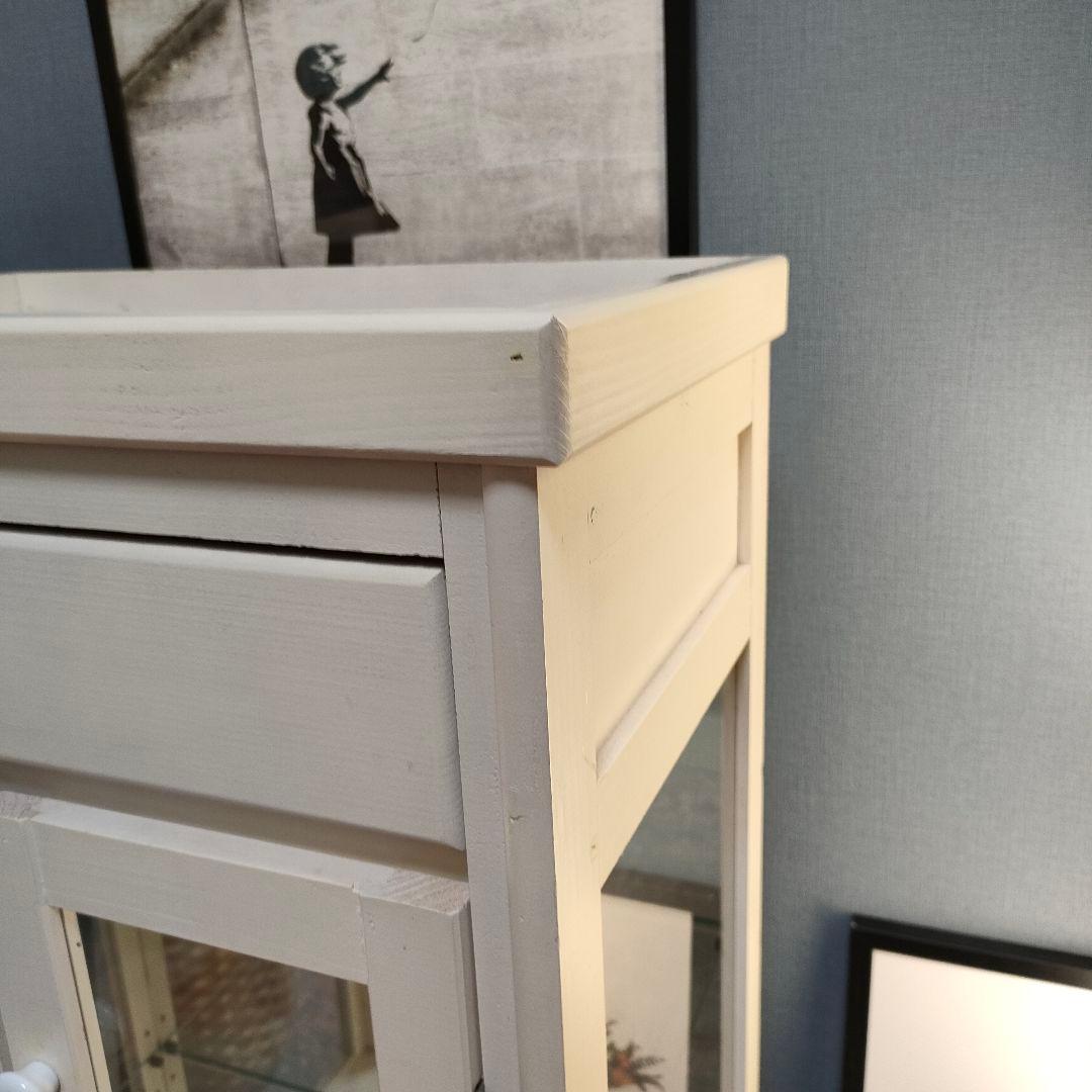 カントリーシャビー キュリオケース タイル天板 背面ミラー 引き出し付き